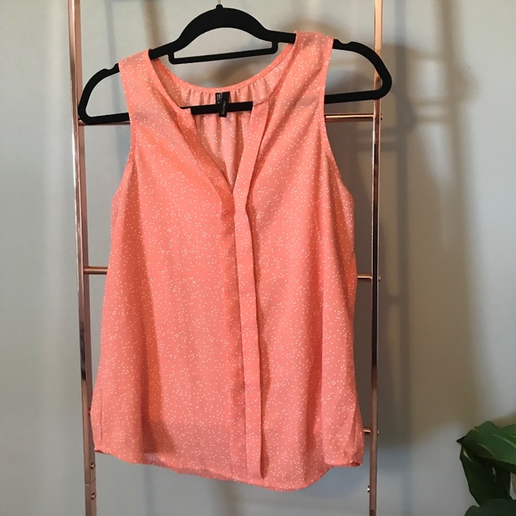 Maurices Tops - Maurices peach blouse with dots